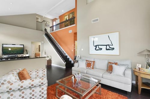 4766 Castello Way, Calabasas CA  91377-5500 exterior