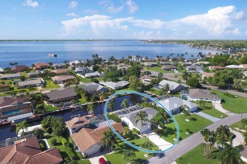 2308 27th St, Cape Coral, FL 33904-3327