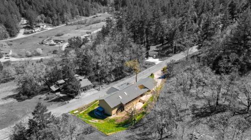 25592 Fairbanks Pl, Willits CA  95490-8910 exterior