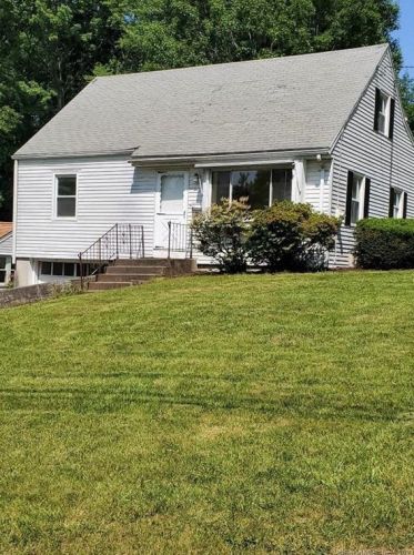 5 Camden St, New Britain, CT 06051-1607