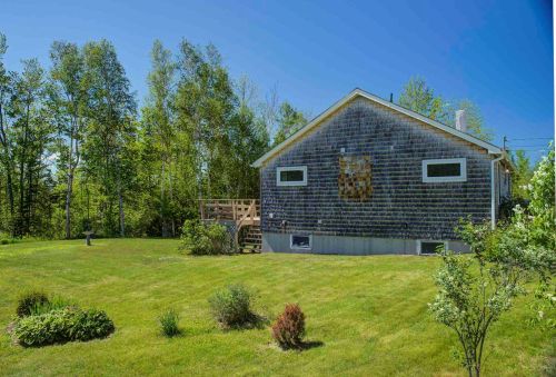 679 Route 115, Carroll NH  03598-4351 exterior