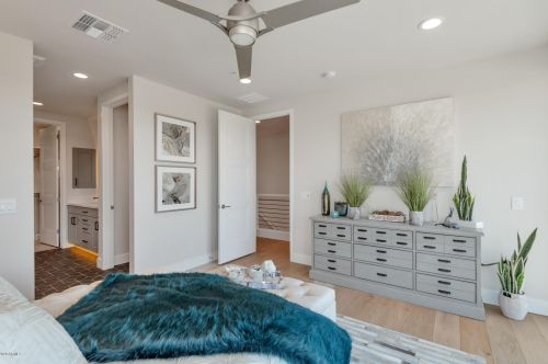 7550 Osborn Rd, Scottsdale AZ  85251-6471 exterior