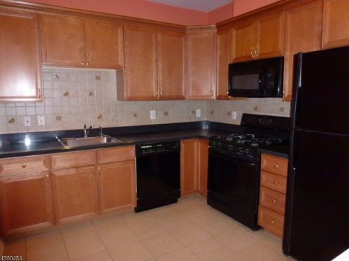 223 Emily Pl, Parsippany NJ  07054-3438 exterior