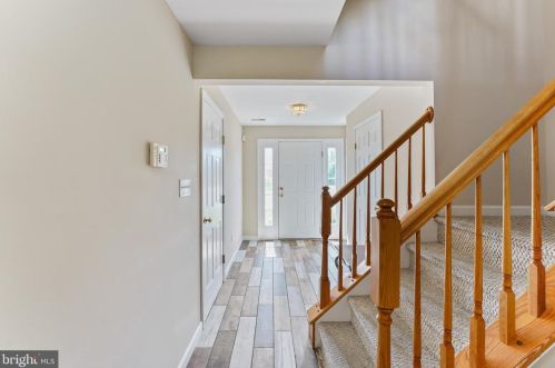 303 Broad Meadow Dr, Parkesburg PA  19365-2174 exterior