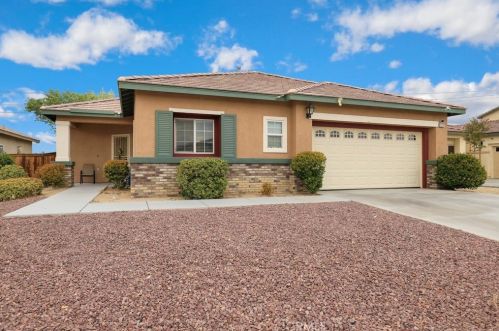 16272 Hamilton Ct, Victorville, CA 92394-2512