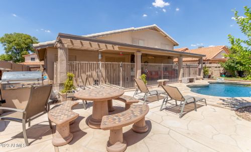 4019 Charlotte Dr, Glendale AZ  85310-3212 exterior