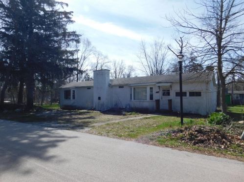7321 143rd Ave, Cedar Lake, IN 46303-9180
