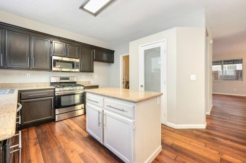 11407 Gold Station Dr, Rancho Cordova CA  95670-6209 exterior