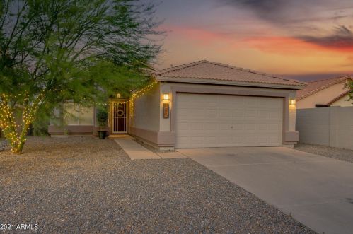 259 Rock St, Gilbert, AZ 85234-1013
