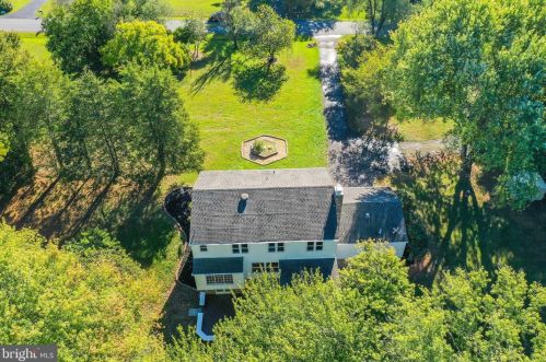 5758 Benford Dr, Haymarket VA  20169-2503 exterior