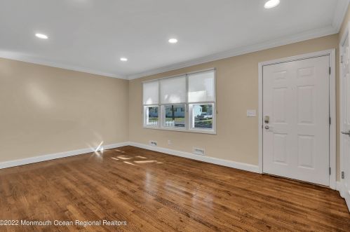 606 Midstreams Rd, Bricktown NJ  08724-3970 exterior