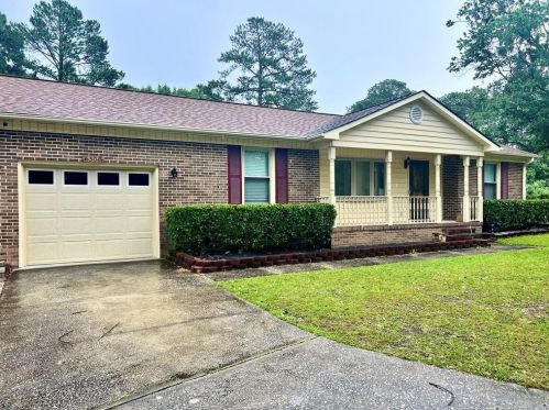 6300 Whitehall Dr, Fayetteville, NC 28303-5715