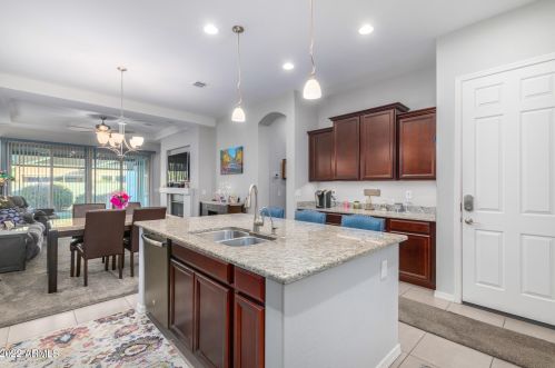 3036 Pinto Dr, Gilbert AZ 85296 exterior