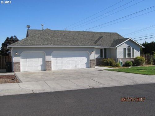 995 Newport Ave, Hermiston, OR 97838-2554