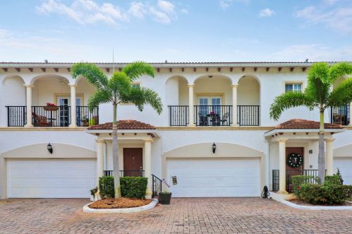 816 Prosperity Farms Rd, West Palm Beach, FL 33408-4243