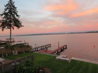 1116 Lakeside Ave, Seattle WA  98144-3324 exterior