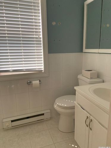 49 3rd Ave, East Rockaway NY  11518-1914 exterior