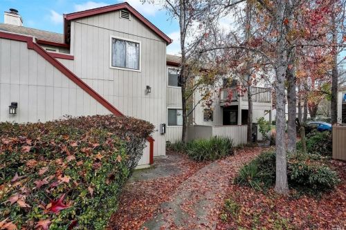 2527 Westberry Dr, Santa Rosa CA 95403-4136 exterior