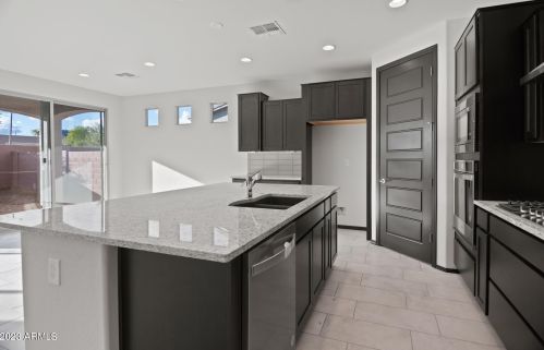 25726 162nd Dr, Sun City, AZ 85387-5758