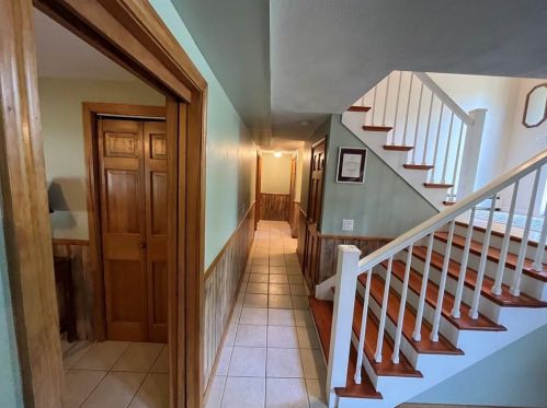 7 Hawthorne Rd, Coventry RI 02816-7630 exterior