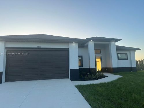 3232 13th Pl, Cape Coral, FL 33909-3340