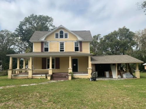 217 Oak Ave, Orange City FL  32763-5227 exterior