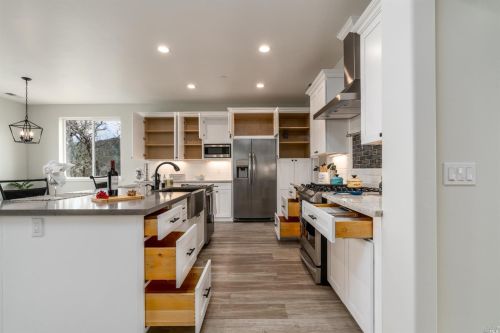 410 Tehuacan Rd, Ukiah CA  95482-2007 exterior