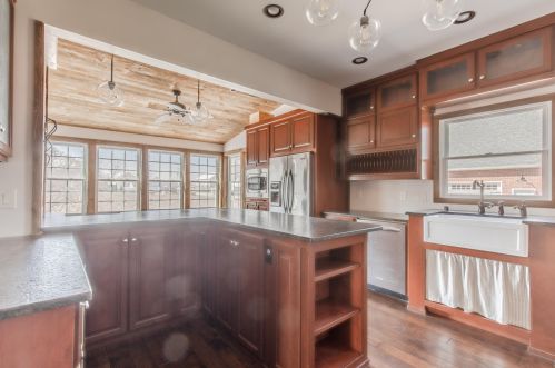 4301 Campbell Trce, Chenequa WI  53029-8846 exterior
