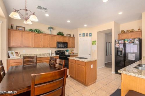 17566 Crocus Dr, Sun City AZ  85388-7748 exterior