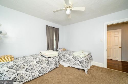 18 Barber Ave, West Deptford NJ  08096-2414 exterior