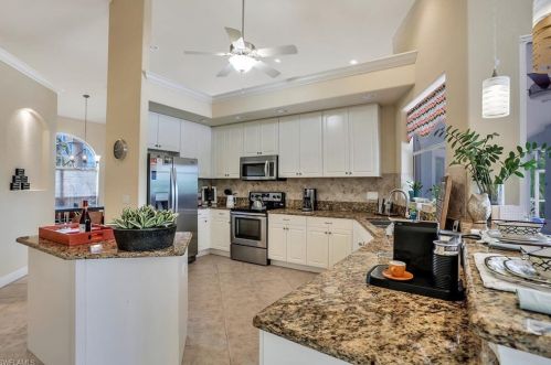 3314 1st Pl, Cape Coral FL  33914-3100 exterior