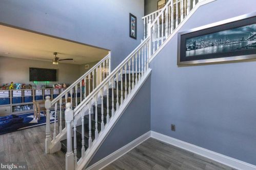 20 Kings Ct, Swedesboro NJ  08085-5033 exterior