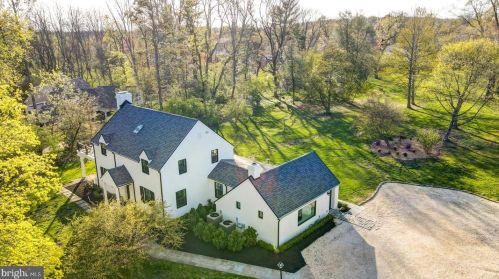 401 Mill Rd, Flourtown, PA 19031-1631