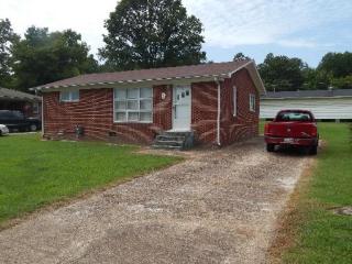616 Main St, Waynesboro, TN 38485-2635