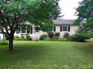 43 Villemaire Ln, Georgia, VT 05468-3792