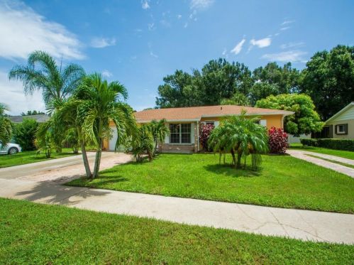 600 26th Ct, Vero Beach, FL 32962-1305