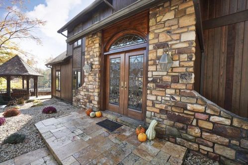 11035 Sand Run Rd, New Haven, OH 45030-8930