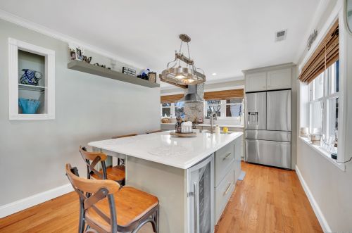 534 Foxon Rd, North Branford CT  06471-1139 exterior