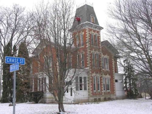 119 4th St, Osage, IA 50461-1101