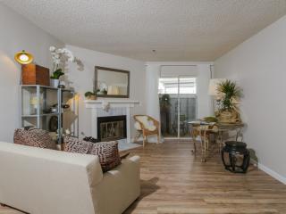 134 Mangano Cir, Encinitas, CA 92024-2737