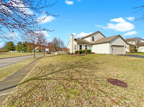 401 Lockmead Dr, Pataskala OH  43062-7333 exterior