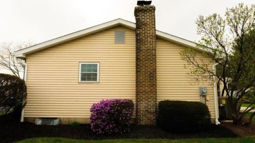 5142 Shawnee Blvd, Schnecksville PA  18078-2609 exterior