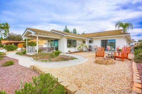 17504 Bernardo Oaks Dr, San Diego CA 92128-2109 exterior