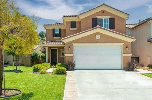 19816 Aaron Ct, Santa Clarita, CA 91350-3996