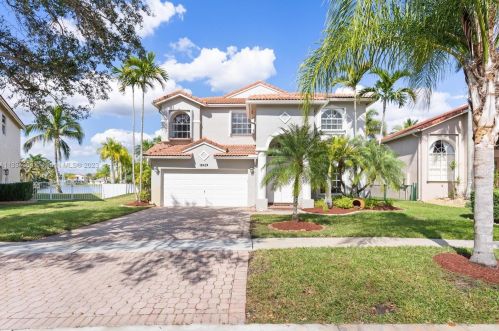 18439 10th St, Hollywood, FL 33029-3609