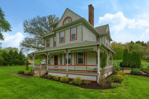 1815 Old Butler Rd, New Castle PA  16101-3130 exterior