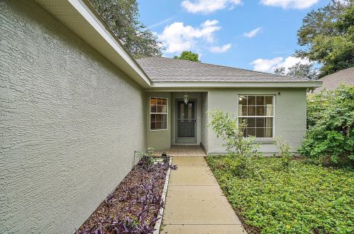 1103 Juniper Ct, Tavares, FL 32778-4987