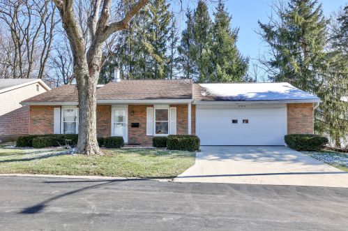 204 Green Tree Ln, Bellefontaine, OH 43311-2734
