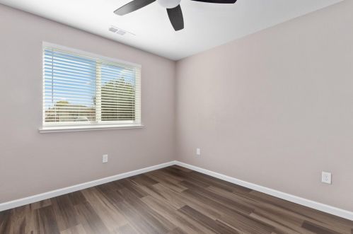 1637 Seattle St, Modesto CA  95358-5631 exterior