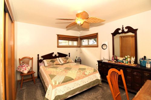 2524 63, Milwaukee WI 53219-2627 exterior